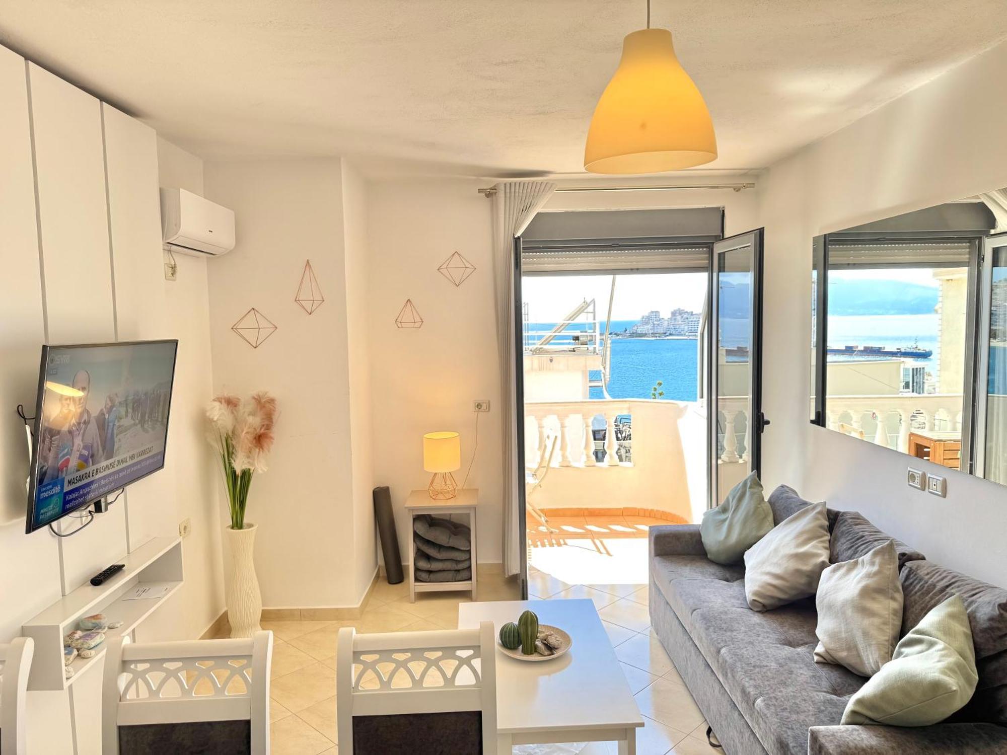 Sun & Sea Apartment Saranda Buitenkant foto